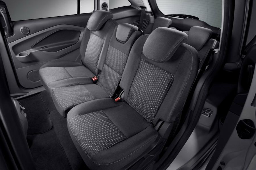 Ford C-Max 2012 года  (фото 7 из 43)